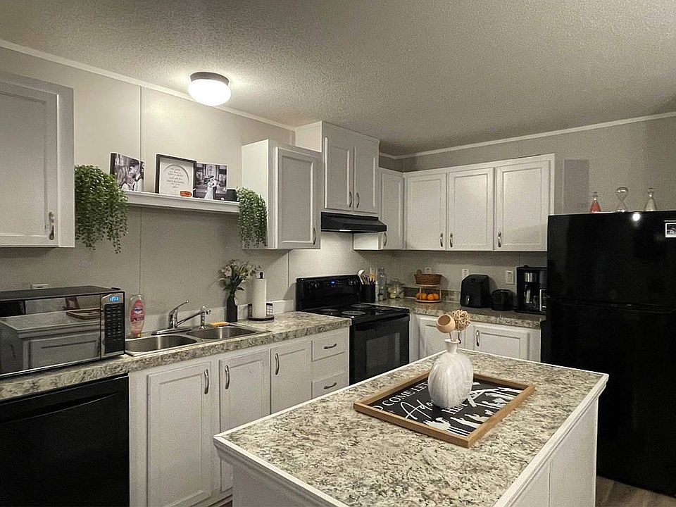 2nd image of 4718 Green Grass Pl