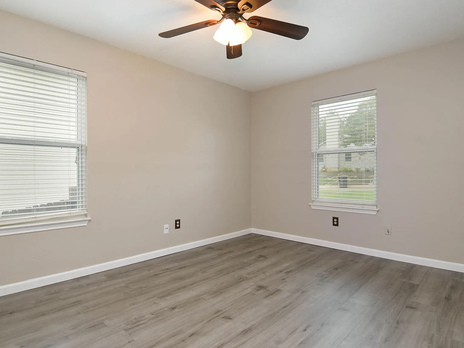 4 bed, 1534 sqft, $2,100 — Photo 3