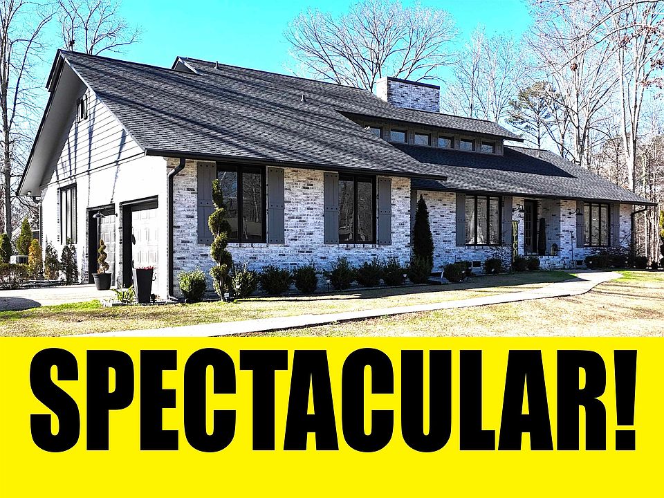 1st image of 900 Shades Cliff Rd