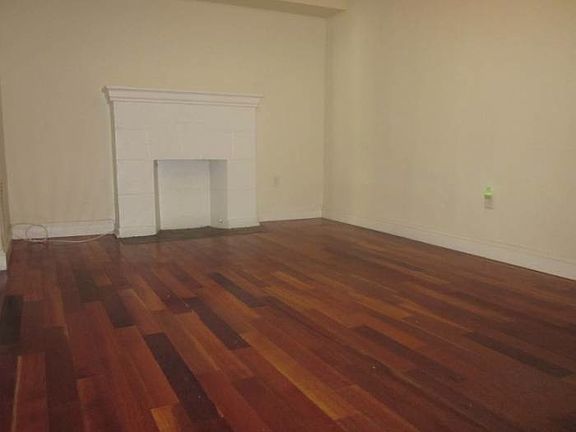 2nd image of 1034 Jefferson Ave APT 1