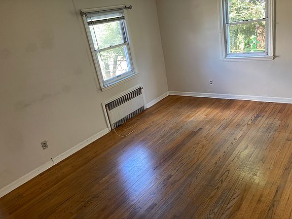 5th image of 284 Main Ave #1