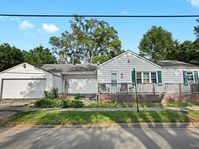 166 W Milton Ave, Hazel Park, MI, 48030