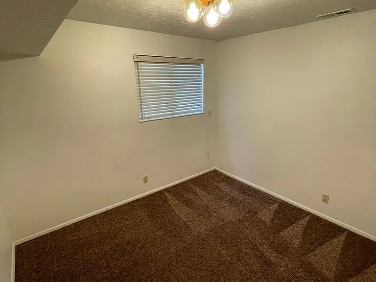 1893 E Jeremy Ct — Photo 23