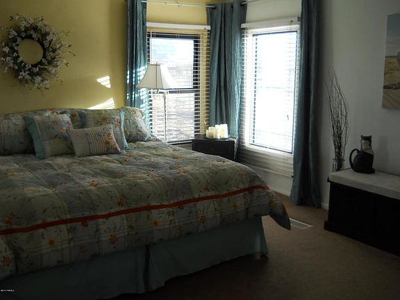 3rd image of 12273 W Orchard Ln