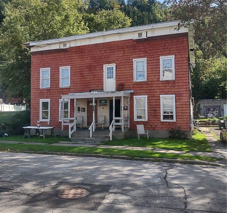1st image of 521-523 E Jefferson St