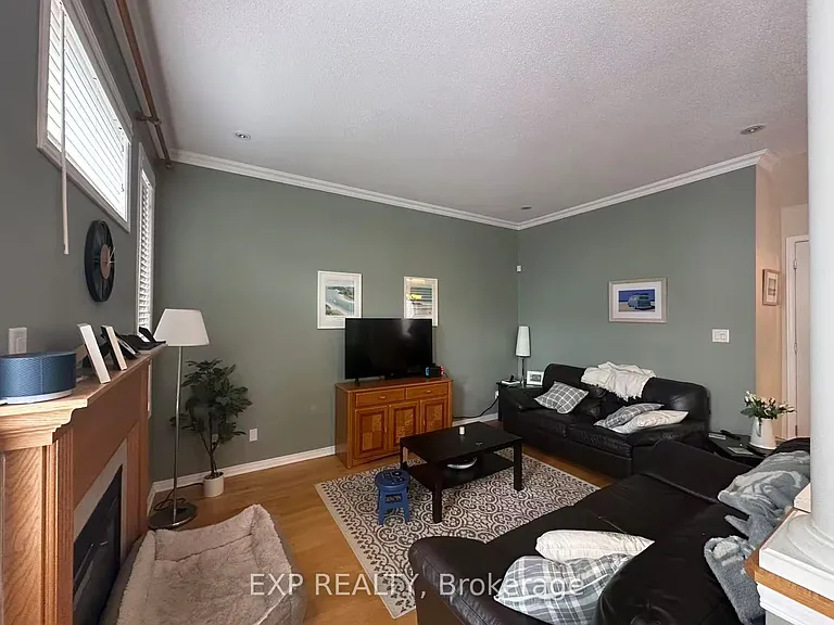 256 Scout St — Photo 2