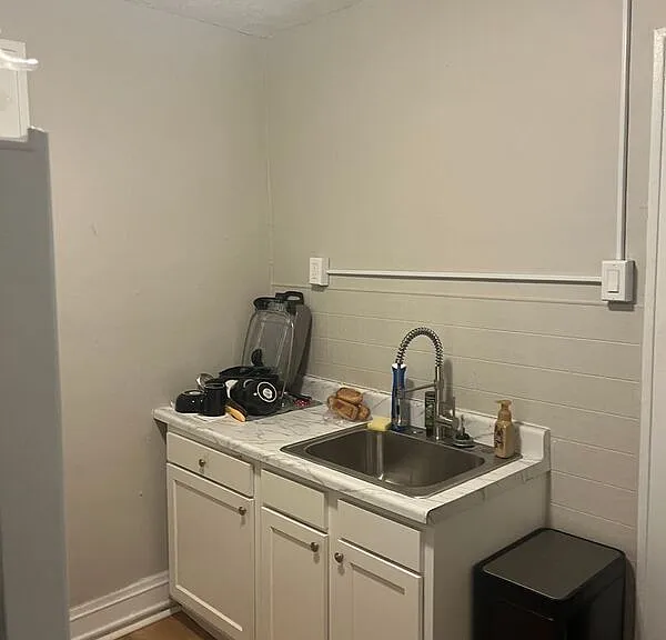 44 Genesee St #6 — Photo 7