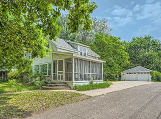320 6th St, Hudson, WI 54016