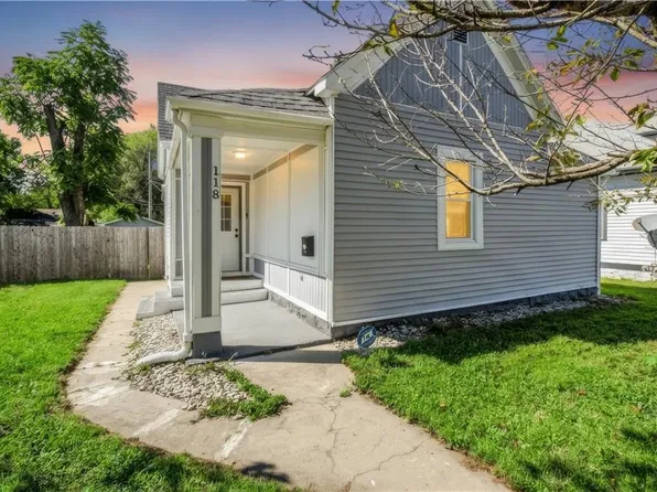 118 S Quincy Ave, Sedalia, MO 65301