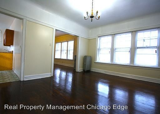 1st image of 4548 N Sawyer Ave