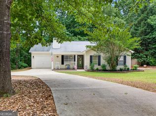 100 Whitney Ln, Griffin, GA 30223