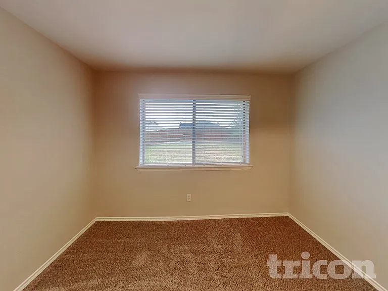 117 Magnolia St — Photo 10