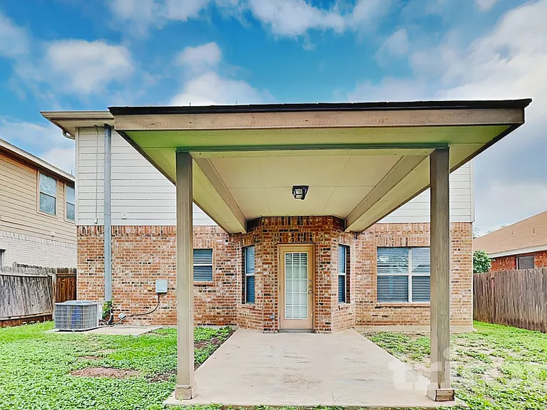 8210 Grissom Cir — Photo 18
