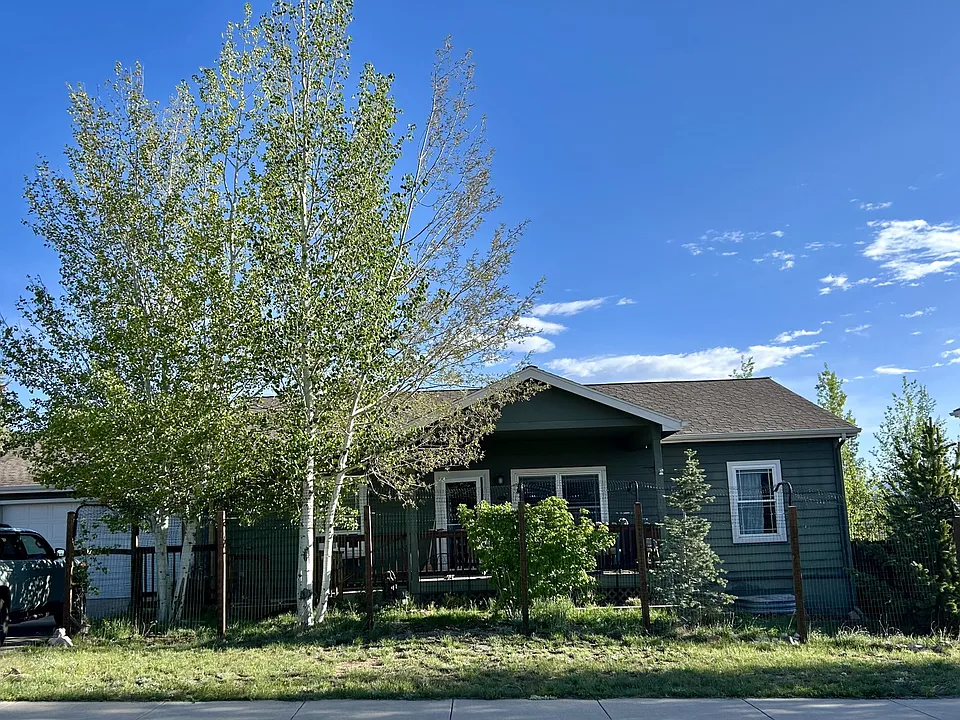 1655 Gray Hawk Ct