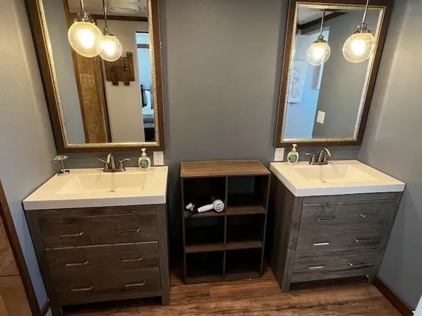 (undisclosed Address), Alpine, TX 79830