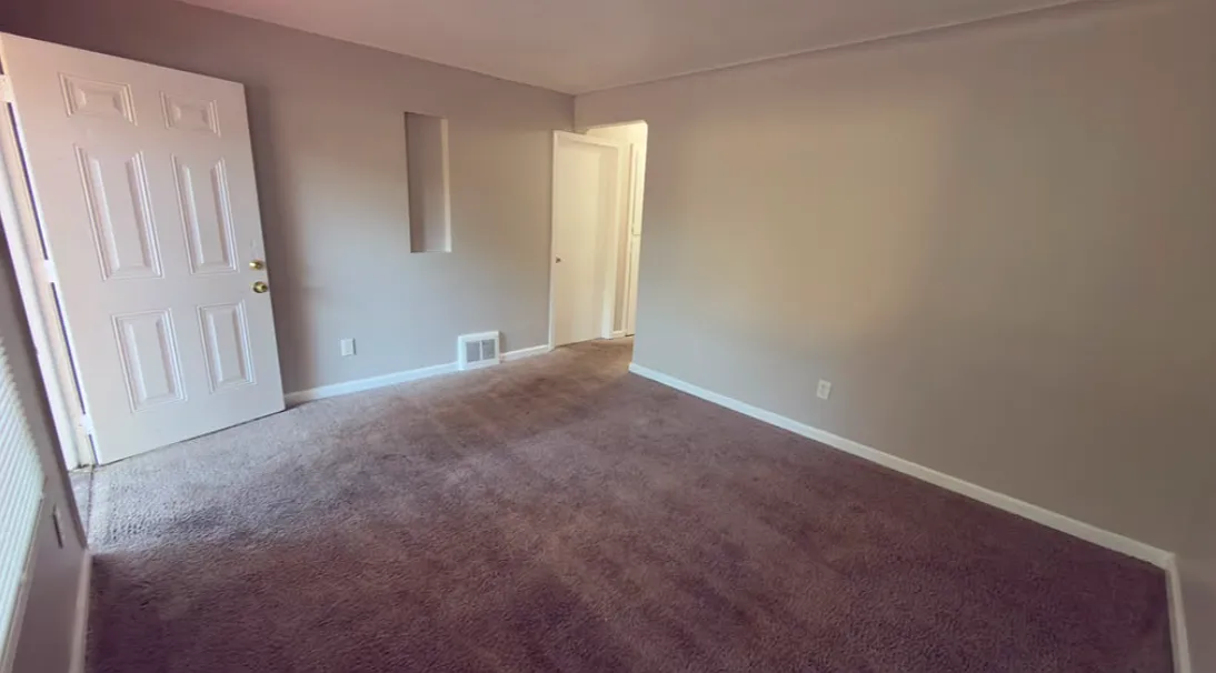 2 bed, 900 sqft, $1,100 — Photo 4