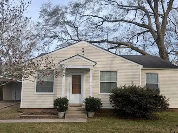 1701 Eastwood Rd, Natchez, MS 39120