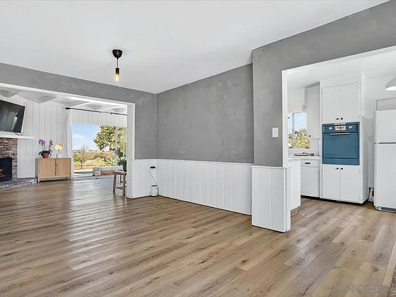 3rd image of 630 Cortez Ave