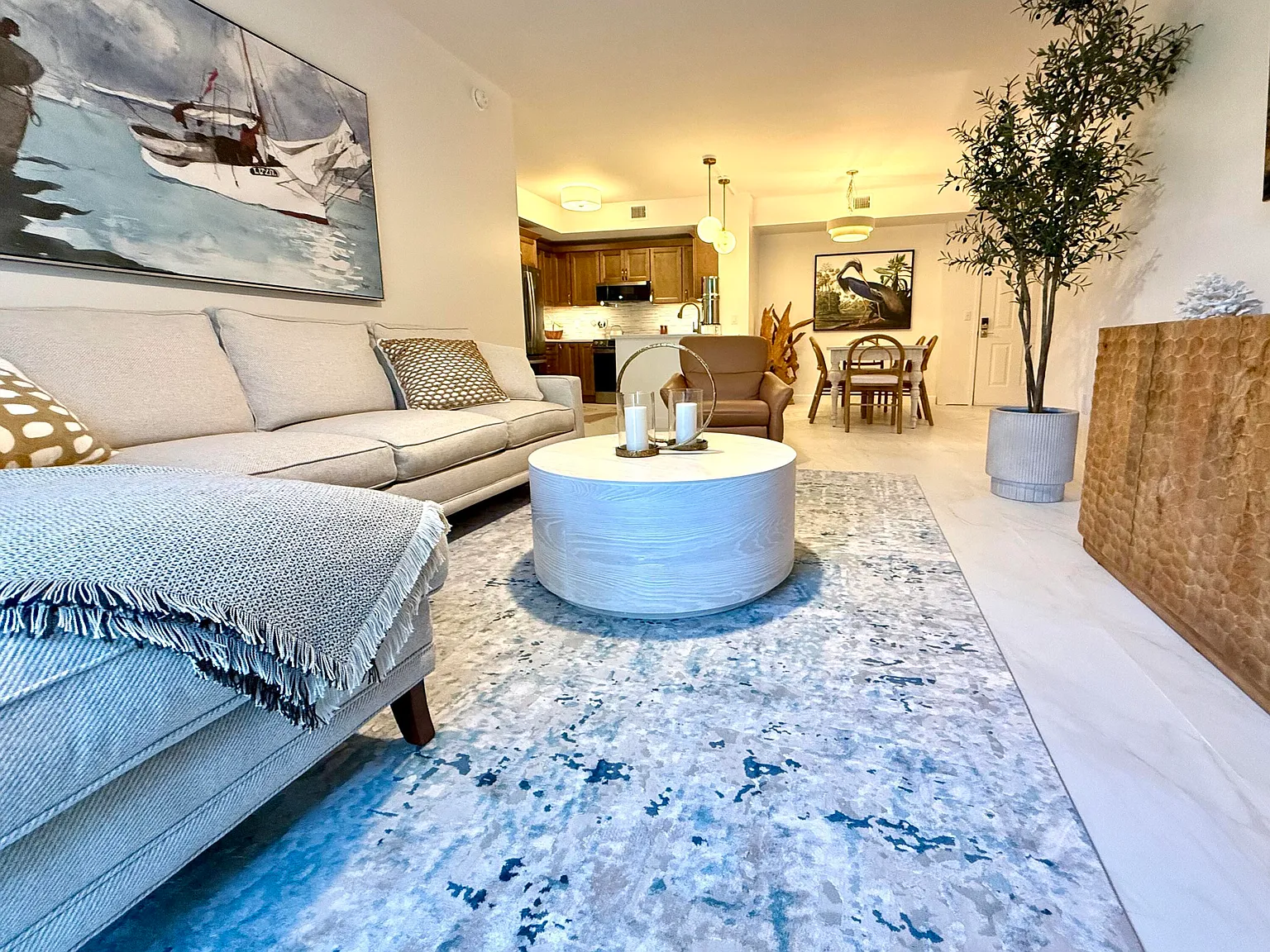 2 bed, 2.0 bath, 1120 sqft, $6,500 — Photo 4