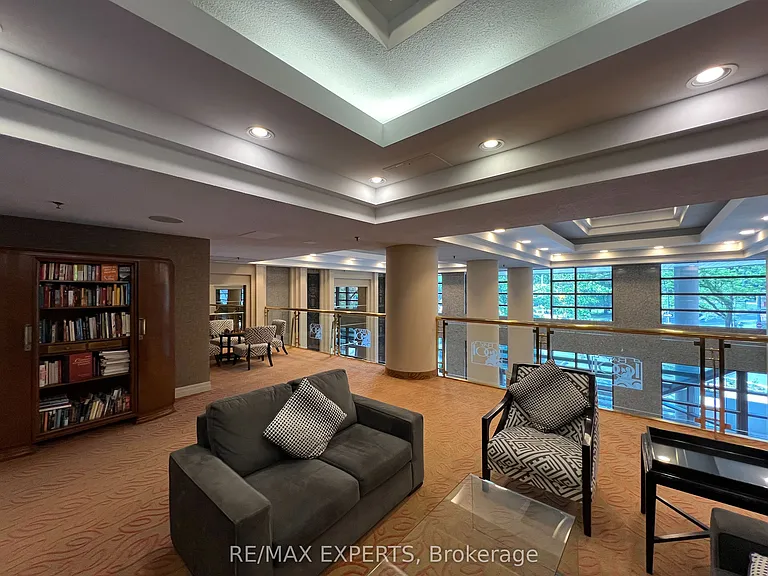 1001 Bay St #2217 — Photo 23