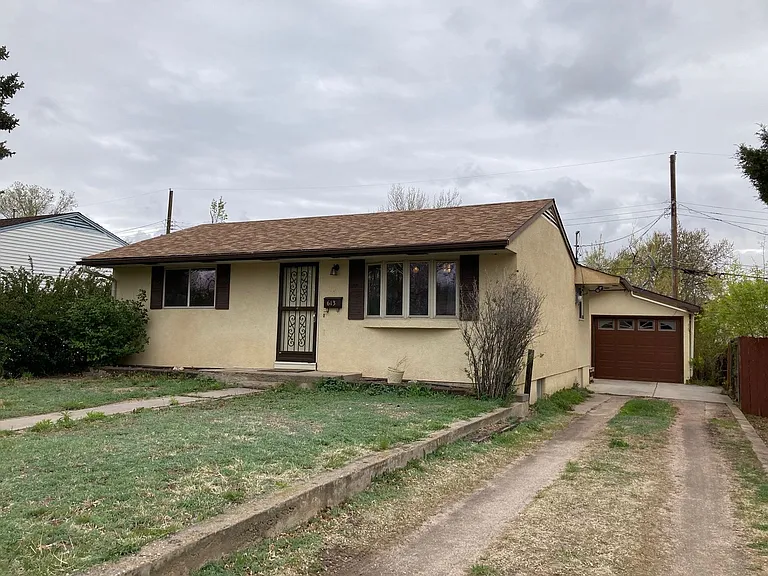 613 Erie Rd — Photo 1