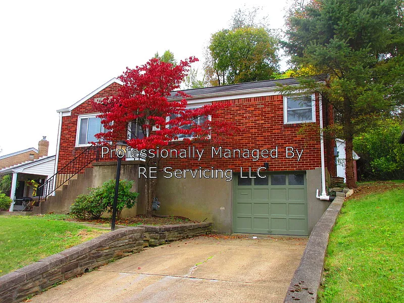 2 bed, 1.5 bath, 900 sqft, $1,500 — Photo 1