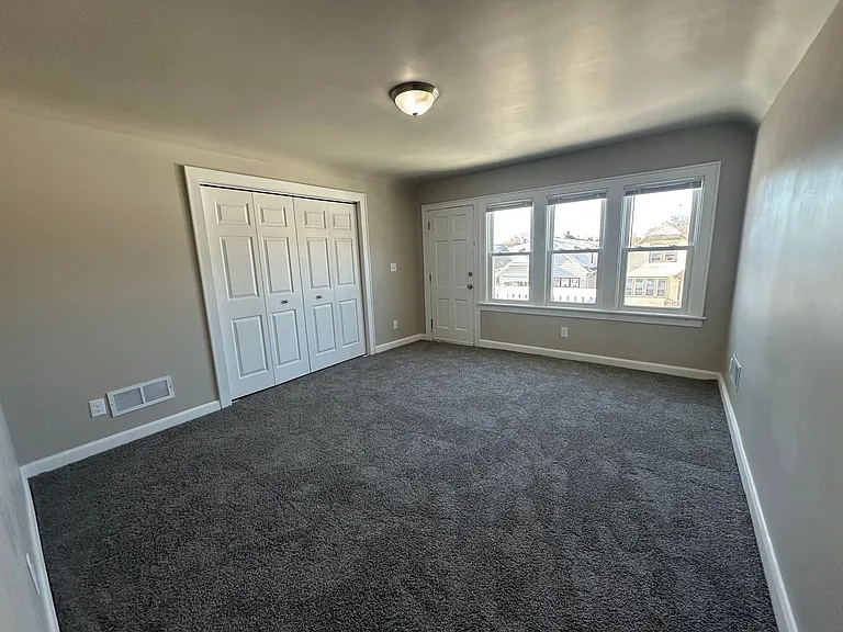 3860 N 19th Pl — Photo 32