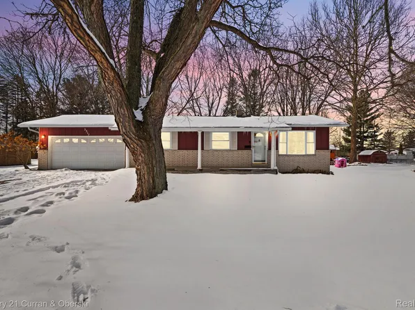 2317 Downpatrick St, Davison, MI 48423