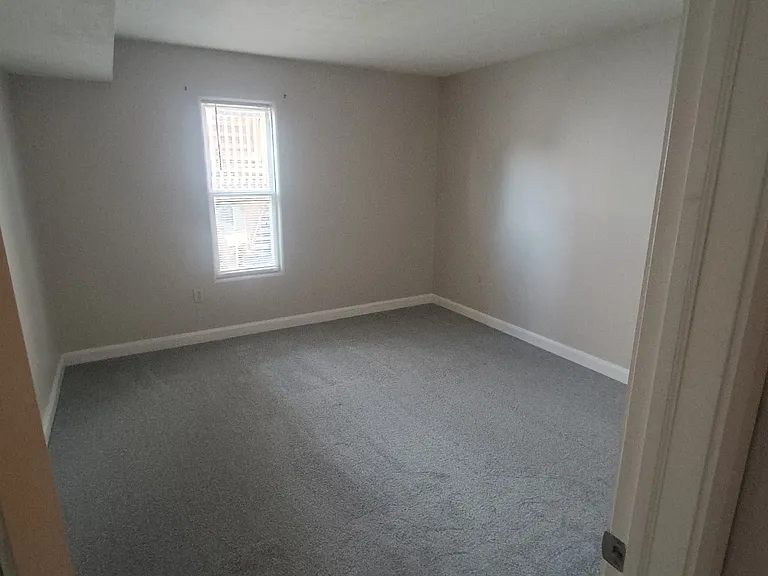910 Quay Ave — Photo 4