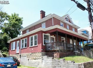 422 Pennsylvania Ave, Morgantown, WV