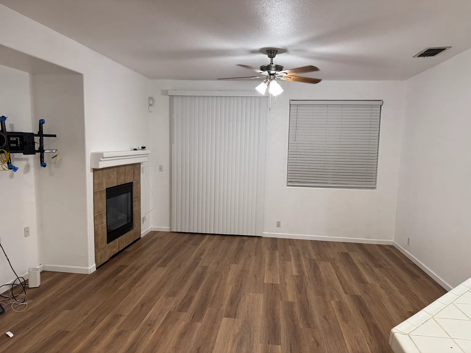 3 bed, 1330 sqft, $2,800 — Photo 4