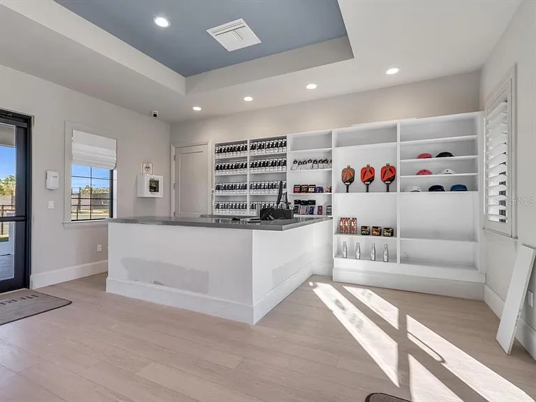 14214 Heritage Landing Blvd #817 — Photo 77