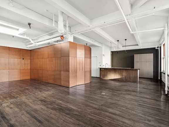 4th image of 6 W 20th St