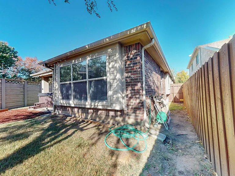 6904 Dream Dust Dr — Photo 31