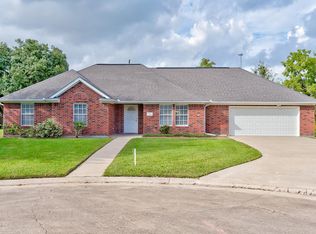 6411 Gonzales Ct, Groves, TX 77619