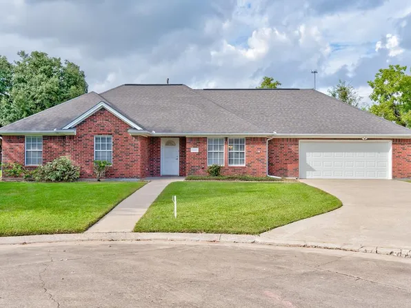 6411 Gonzales Ct, Groves, TX 77619