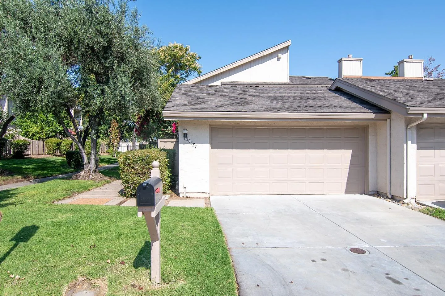 20551 Shady Oak Ln photo 1