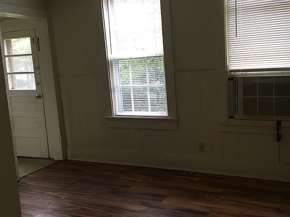 5th image of 19 S Lincoln St APT C