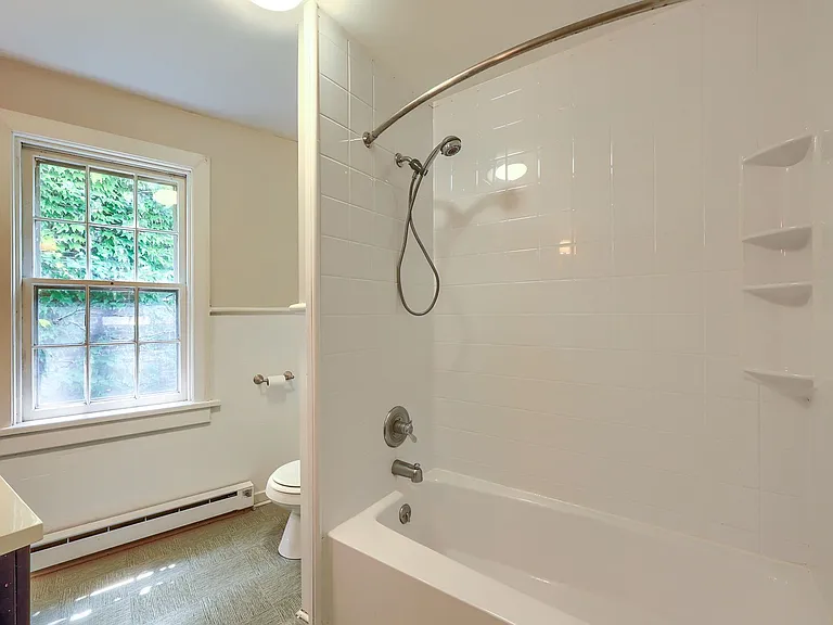 107 South St — Photo 8