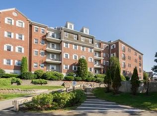 50 Freedom Holw UNIT 105, Salem, MA 01970