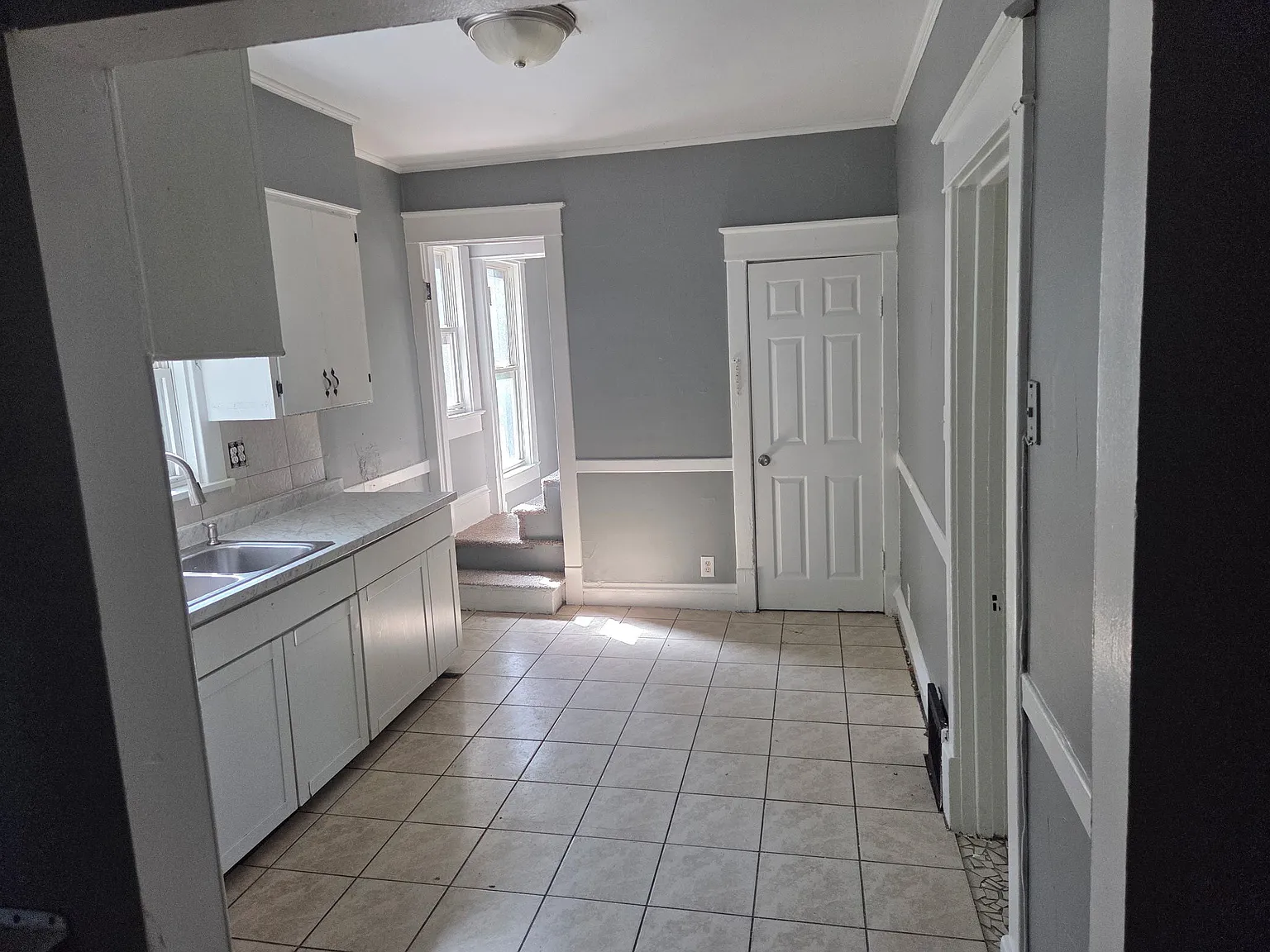 1023 East Behrends Avenue - 1 — Photo 4