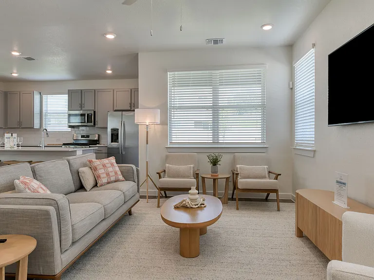 Altura Luxury Rental Homes — Photo 4