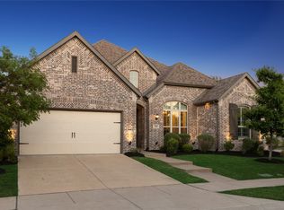 2100 Georgetown Blvd, Roanoke, TX 75078