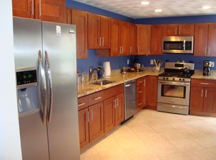 21 Cleveland St, North Andover, MA 01845