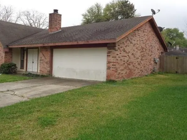 10211 Golden Sunshine Dr, Houston, TX 77064