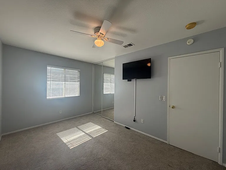 45719 Caledonia Ct — Photo 9