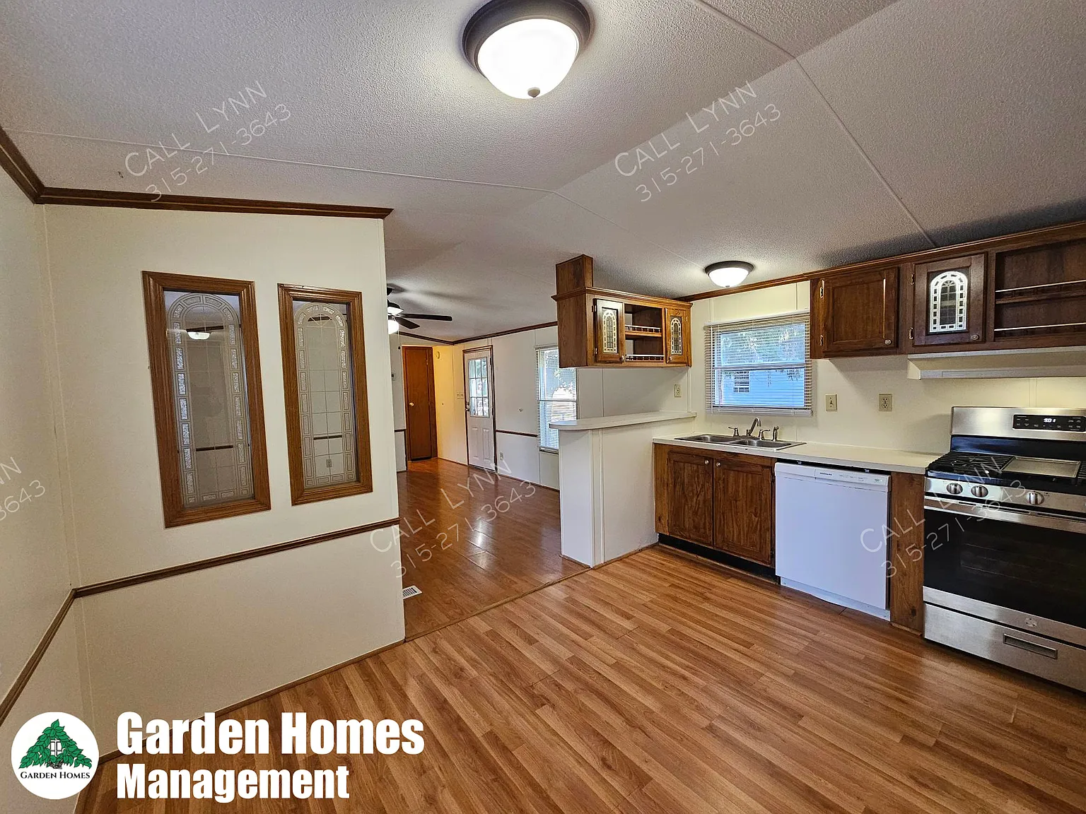 2 bed, 924 sqft, $1,370 — Photo 2