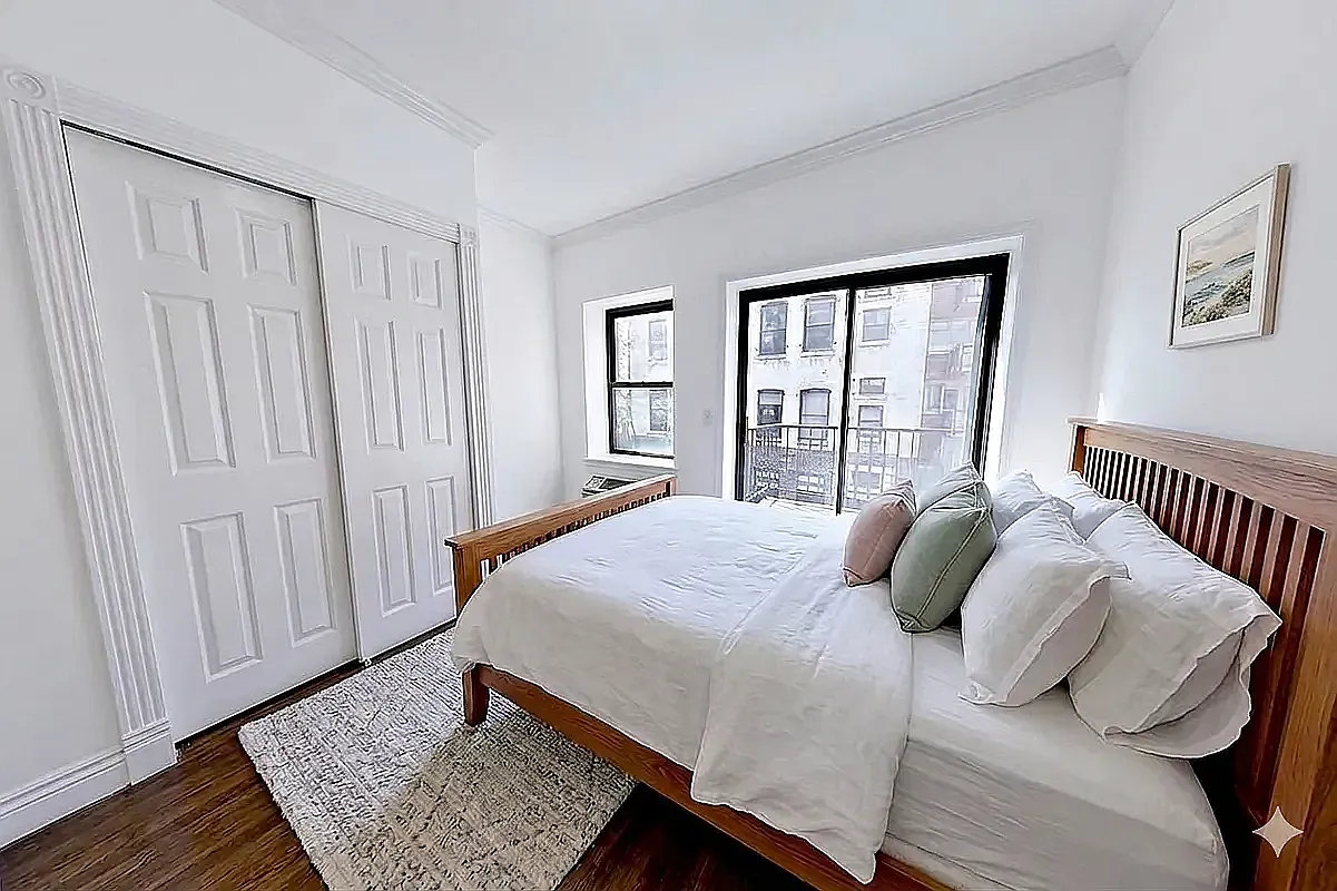 322 West 14th Street — Photo 4