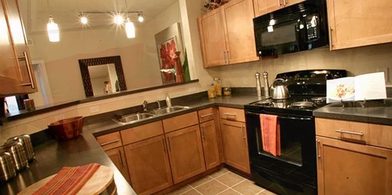 Arbor Glen Apartments — Photo 1