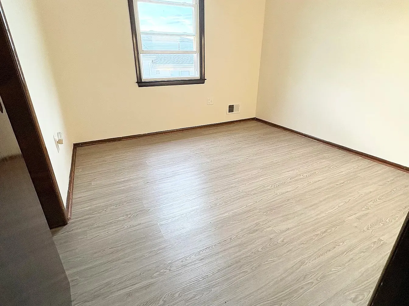 3 bed, 1.5 bath, 1200 sqft, $3,000 — Photo 4